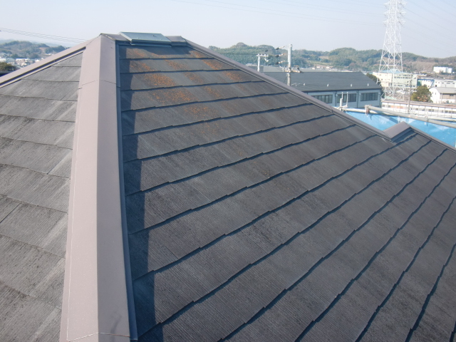 岸和田市包近町のカラーベスト屋根現況