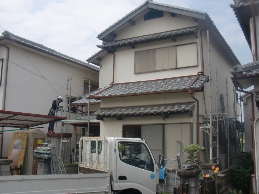 岸和田市土生町の仮設足場の設置