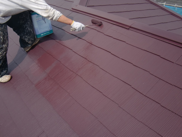 岸和田市包近町のカラーベストの上塗り