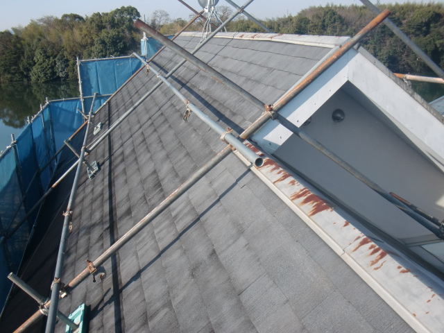 岸和田市下松町の屋根足場