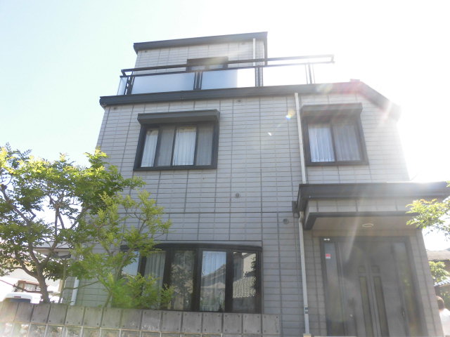 高石市の外壁塗装とベランダ防水の現地調査