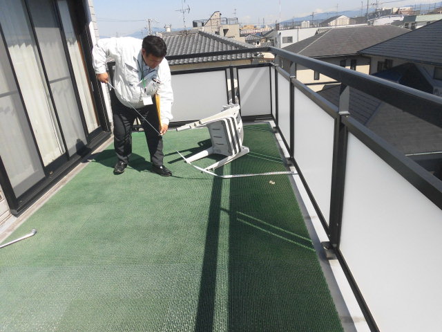 高石市のベランダ防水の現地調査