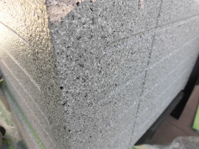 岸和田市三田町の外壁上塗り