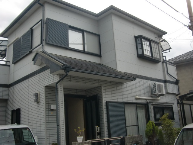 岸和田市三田町の塗装前の外観