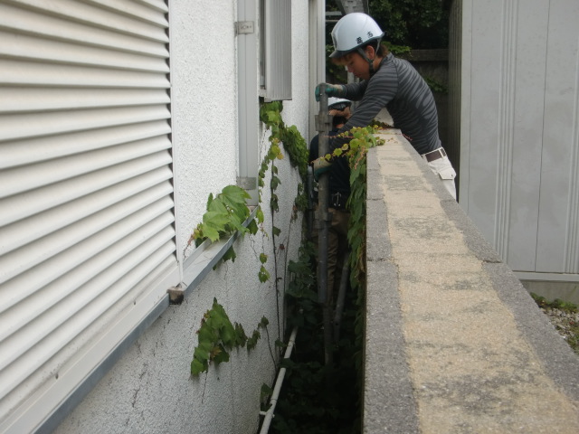 岸和田市春木旭町の仮設足場設置