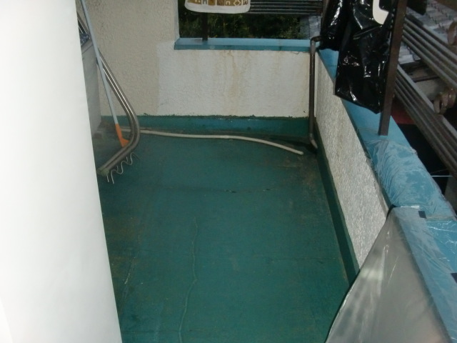 岸和田市のベランダ現況