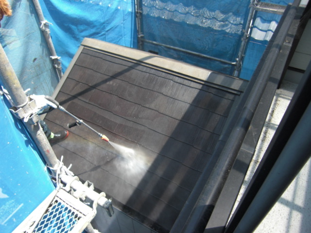 岸和田市三田町下屋洗浄中