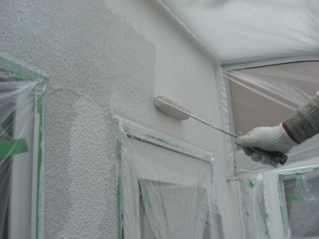 貝塚市半田の外壁中塗り