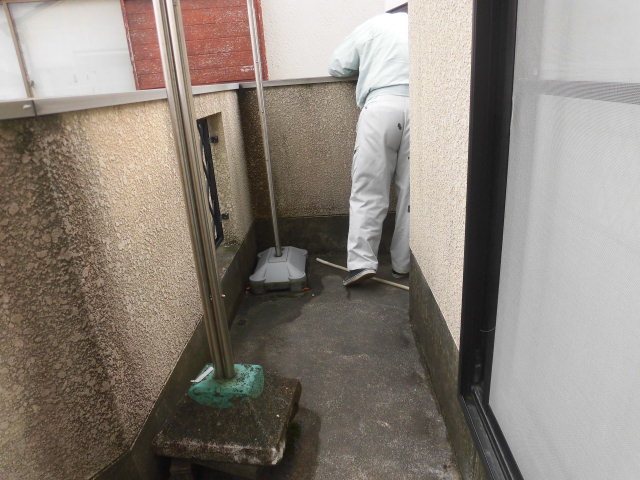 泉佐野市のバルコニー現調