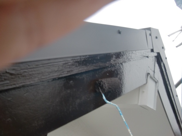 忠岡町の破風板塗装