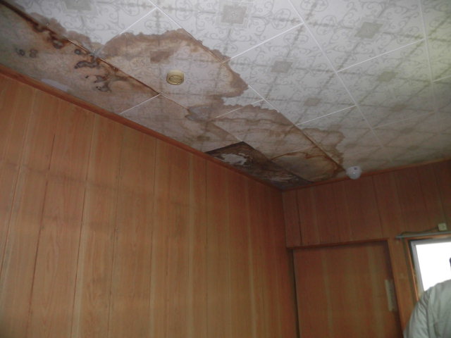 大阪市東住吉区の二階のお部屋の雨漏り