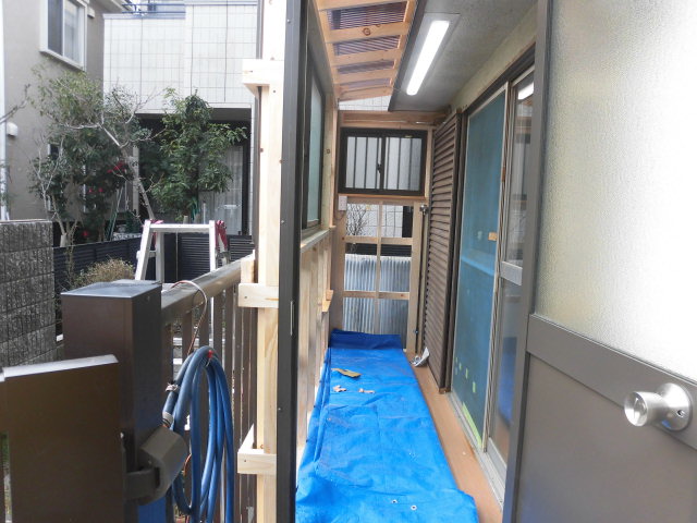 岸和田市土生町の物干し場に照明設置