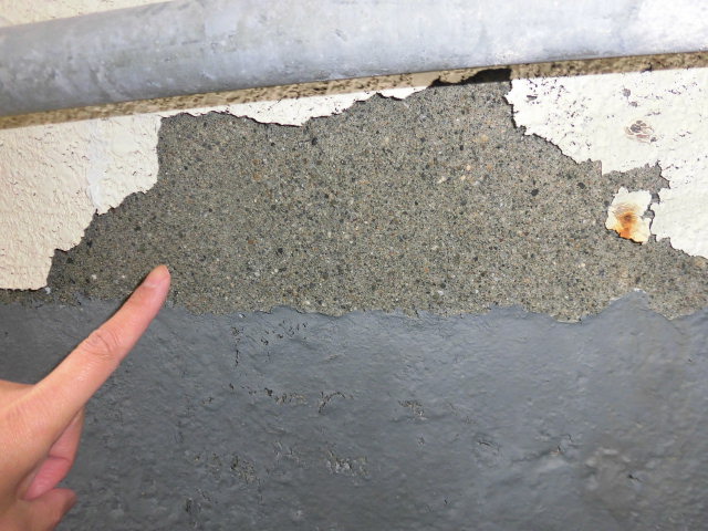 岸和田市藤井町の外壁の塗装めくれ