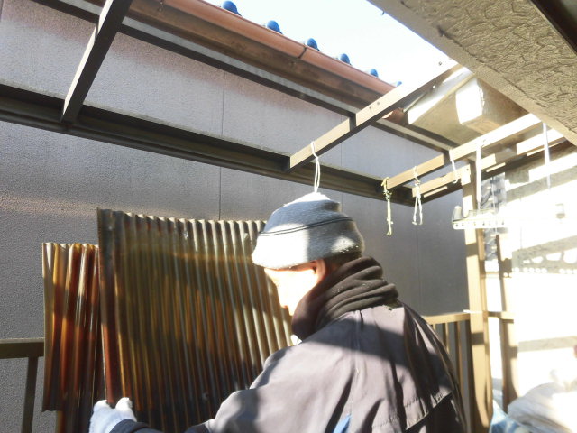 岸和田市北町の既存の波板撤去