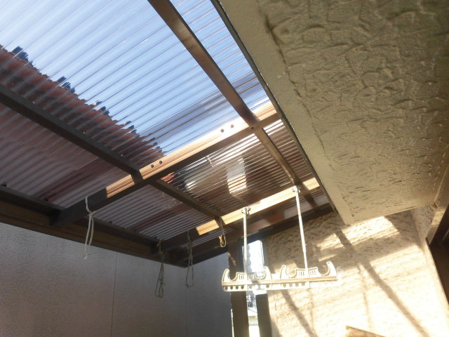 岸和田市北町の波板張替え完了