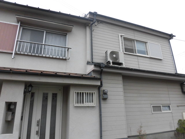 岸和田市の塗装前の外観