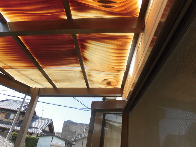 岸和田市尾生町の二階のテラス屋根現況