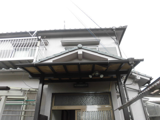 泉大津市の玄関ポーチの屋根リフォーム