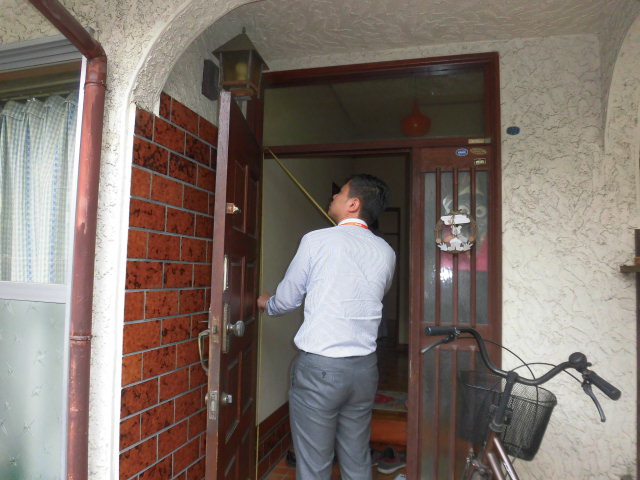 岸和田市の玄関ドア入れ替え