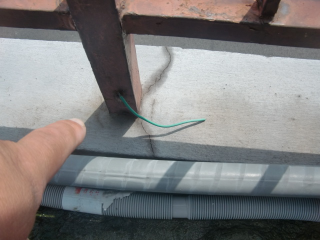 岸和田市下野町のバルコニーの手すりの柵