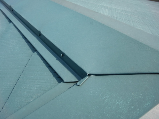 貝塚市王子の棟板金の釘