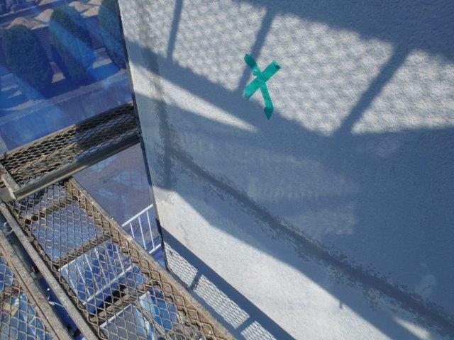 和歌山市善明寺のクラックに樹脂モルタル充填