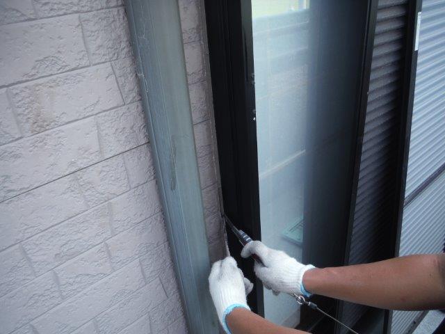 岸和田市八田町の既存シーリング撤去