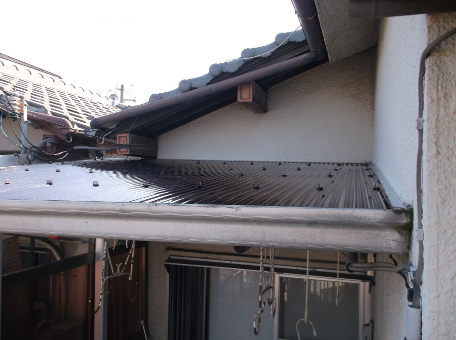 高石市千代田の波田を止めているポリカフック