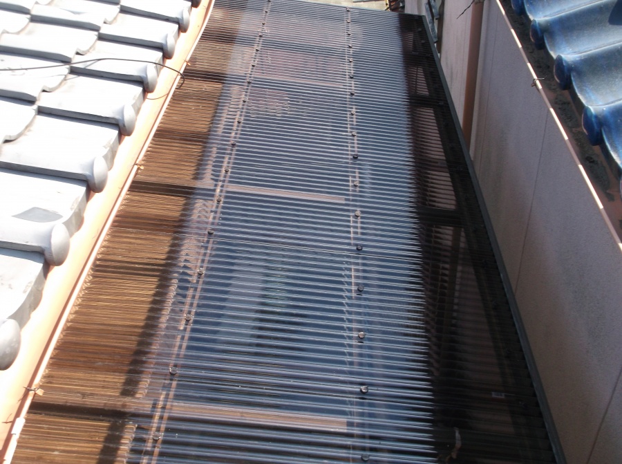 岸和田市北町の波板張替え後の様子