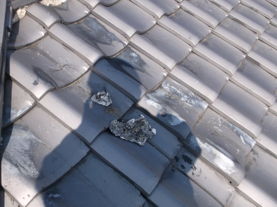 岸和田市北町の棟の漆喰劣化