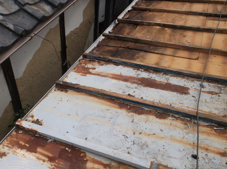 岸和田市岡山町の下屋現況