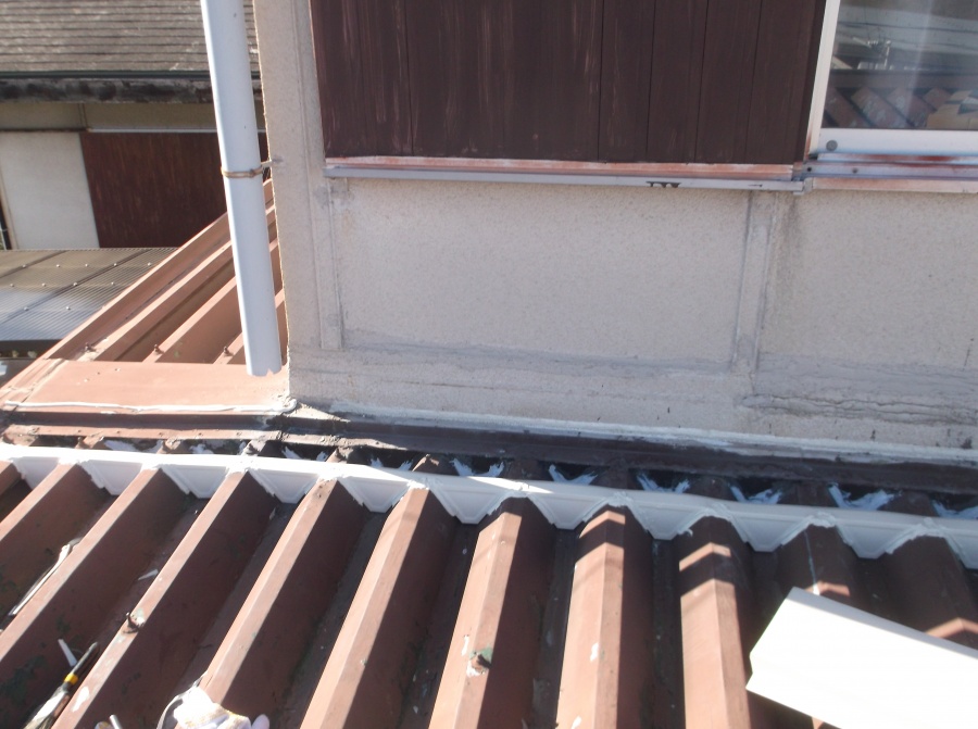 泉南郡岬町の屋根の面戸