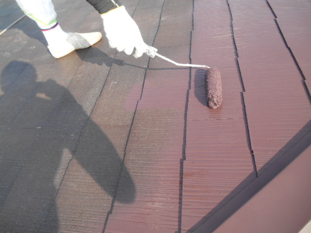 岸和田市西之内町の屋根の中塗り