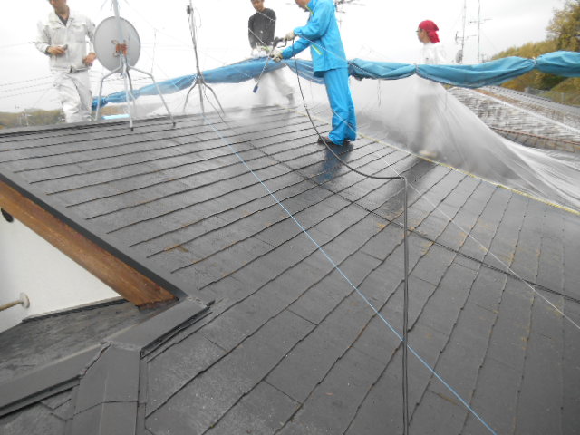 岸和田市天神山町の屋根塗装で高圧洗浄
