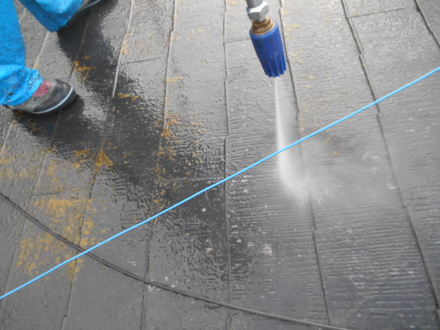 貝塚市で行った屋根の高圧洗浄