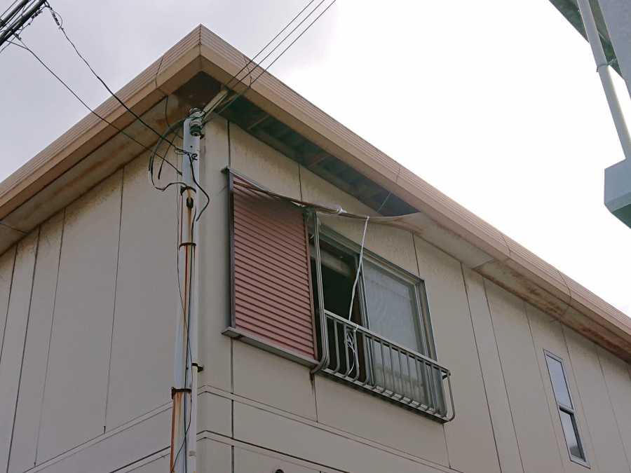 岸和田市の落ちかかった軒天