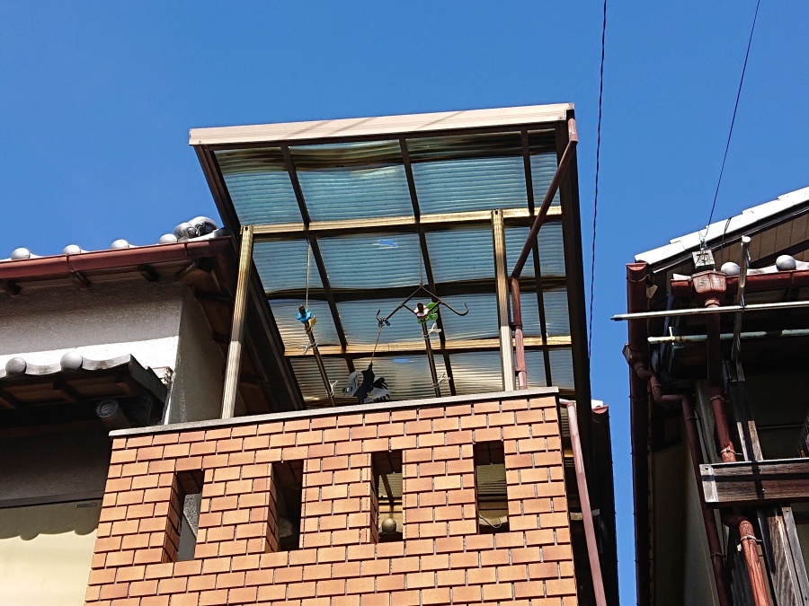 泉南市のテラスの波板張替え前