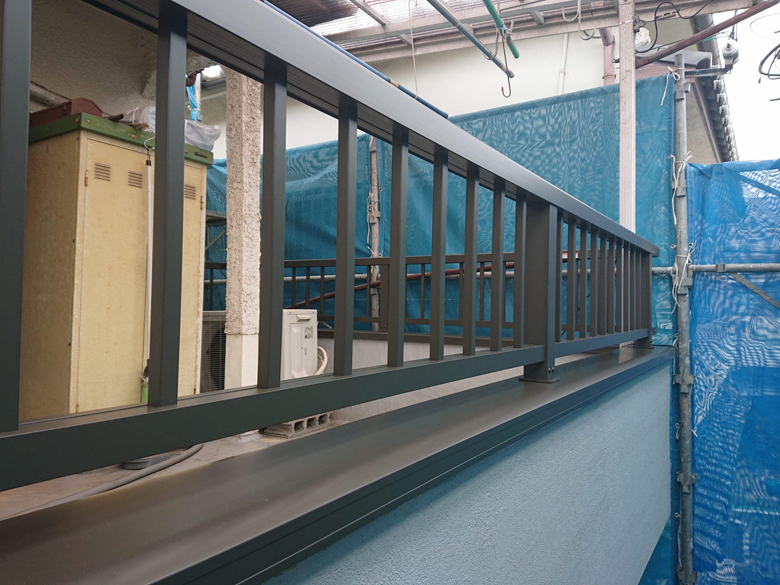 和泉市のベランダの外壁の修理