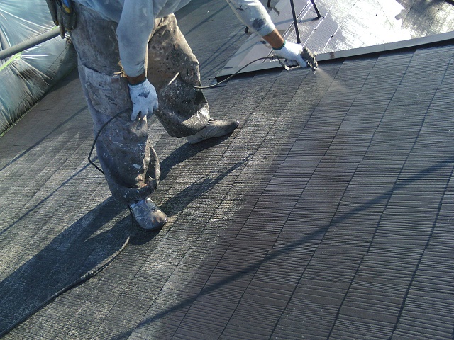 和泉市の屋根下塗り