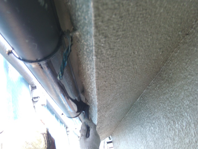 岸和田市吉井町の雨樋塗装