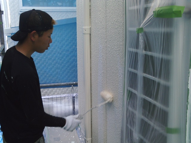 貝塚市のALCパネル中塗り