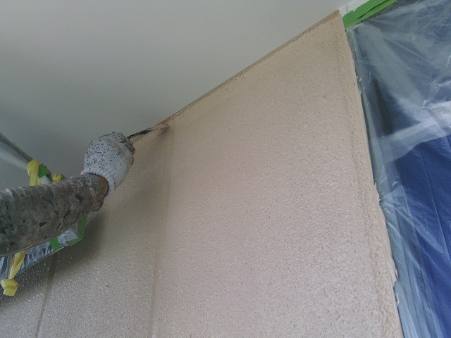 貝塚市の取り合いなどは刷毛で塗装