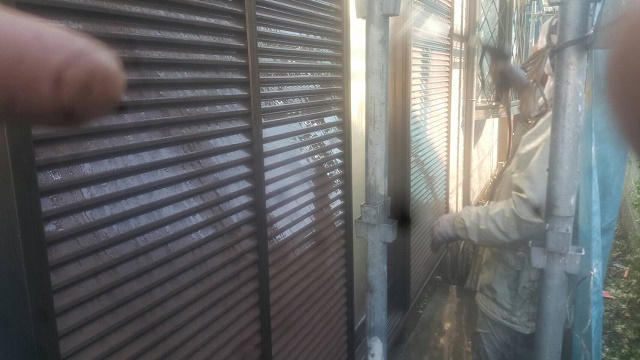 和泉市の外壁洗浄中