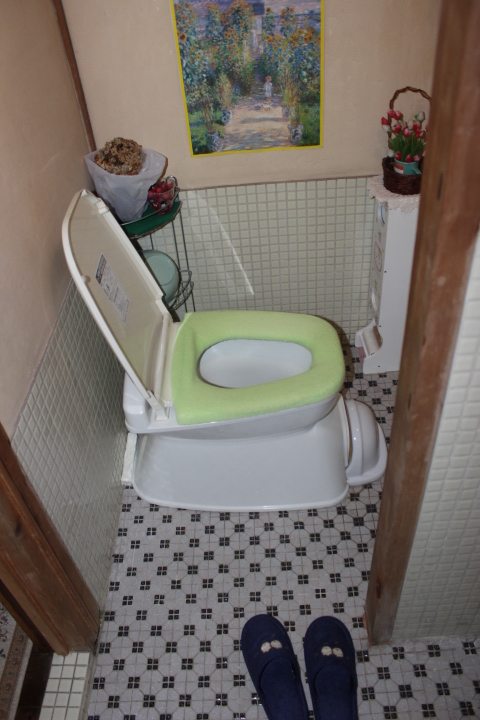 泉南市岡田でトイレ入れ替え