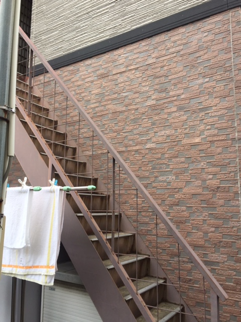 岸和田市の外階段塗装