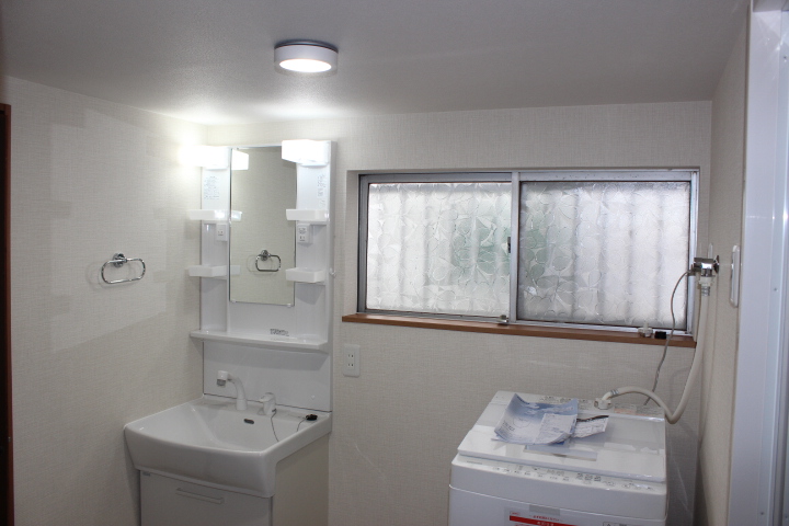 岸和田市の洗面所の内装