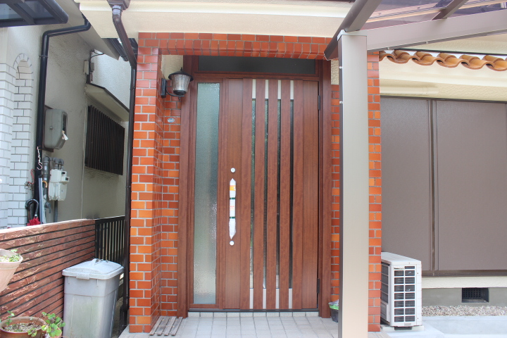 岸和田市の玄関ドア入替