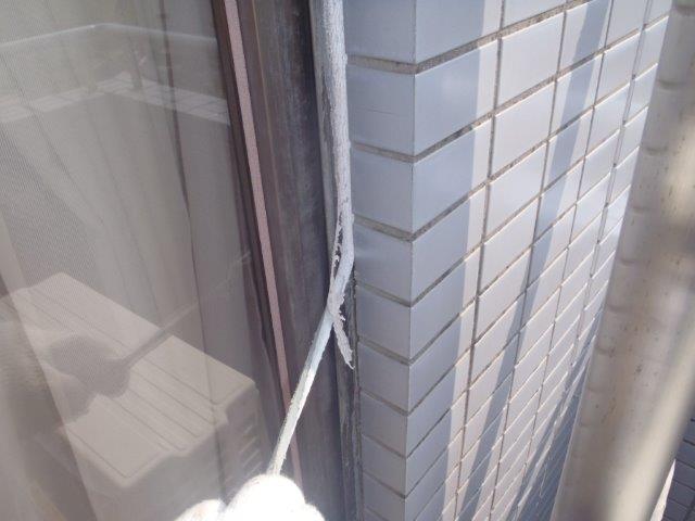 貝塚市石才のサッシ回りのシーリング打ち替え