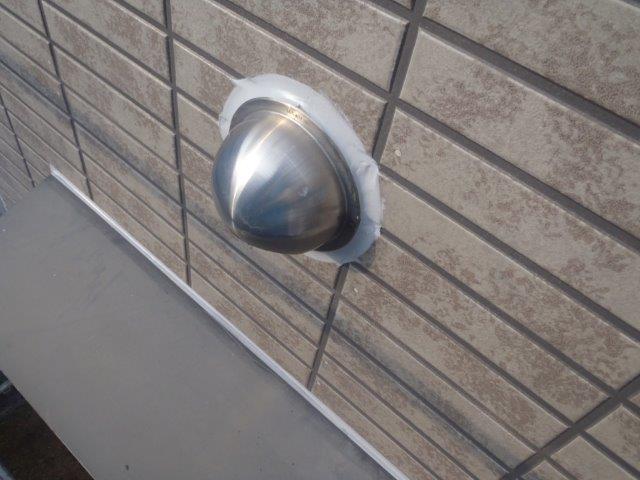 岸和田市尾生町の換気口周りのシーリング打ち替え完了