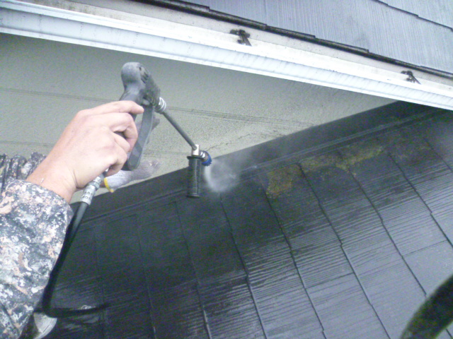 岸和田市包近町の屋根高圧洗浄